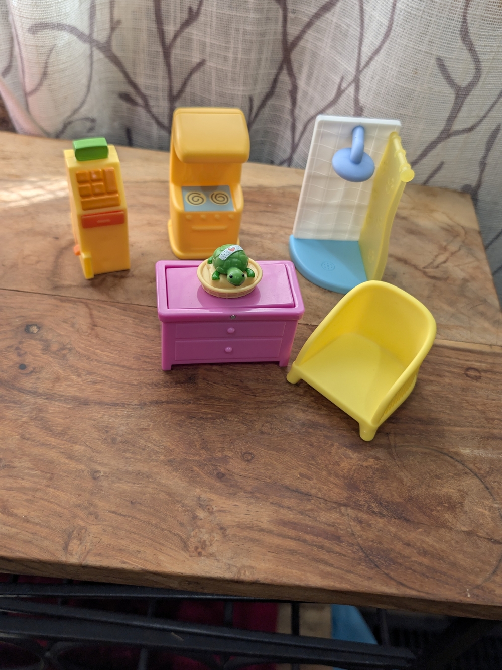 Peppa Pig Mini Playset Furniture - Yellow Chair, Pink Dresser, Blue Shower